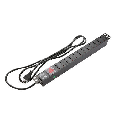 Stromverteilungseinheit Industrieanwendung Italienische Steckdose 1U Höhe 250 V Wechselstrom CE ROHS zertifiziertes Aluminium 8/12 12A/16A